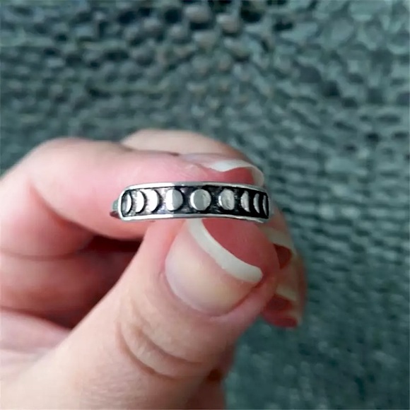 “Phases of Life” Moon Phase NightSky Engraved Ring - Picture 2 of 6